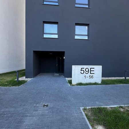 Apartament Z Widokiem Na Stadion Styl Industrialny Jedyny Taki Check In 24 H Poznań Eksteriør billede