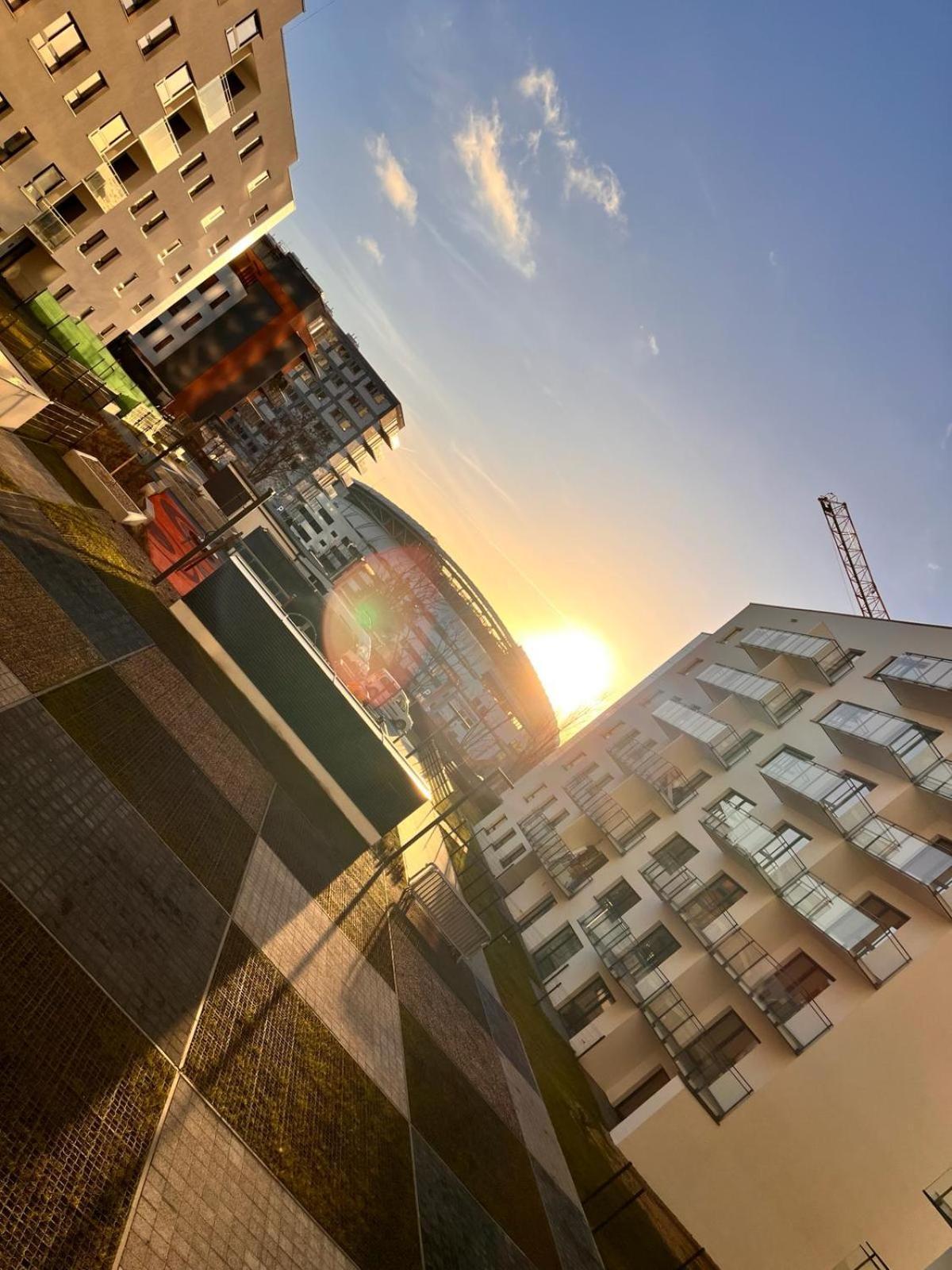 Apartament Z Widokiem Na Stadion Styl Industrialny Jedyny Taki Check In 24 H Poznań Eksteriør billede